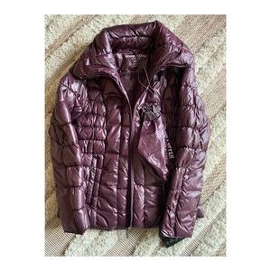 Kenneth Cole packable light puffer Jacket. Size Medium.